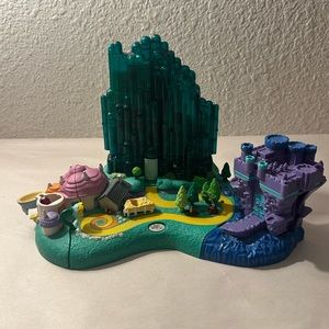 Vintage POLLY POCKET Wizard Of Oz Emerald City! No figures